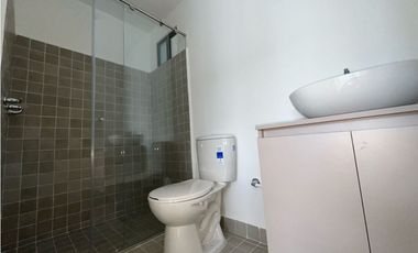 SE ARRIENDA APARTAMENTO-SECTOR PUERTO ESPEJO