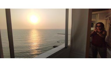 APARTAMENTO EN VENTA EL LAGUITO CON VISTA AL MAR, CARTAGENA