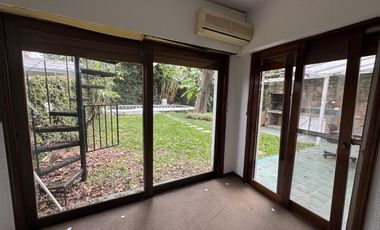 Casa de 6 ambientes con jardin, pileta y parrilla en venta en Vicente Lopez