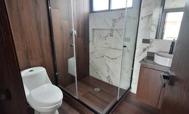 Renta Preciosa Casa Nueva a Estrenar en Lomas zona distrito escolar