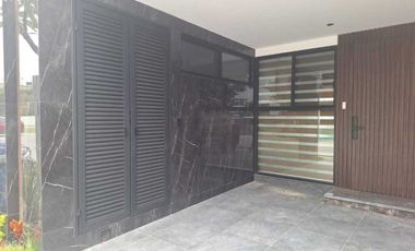 Renta Preciosa Casa Nueva a Estrenar en Lomas zona distrito escolar