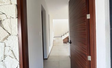 VENTA BONITA CASA EN ESQUINA FRACC FINCA LAS MEMORIAS ATLIXCO