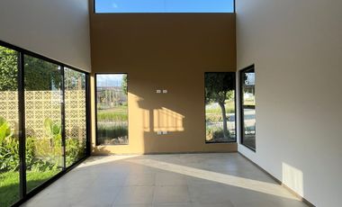 VENTA BONITA CASA EN ESQUINA FRACC FINCA LAS MEMORIAS ATLIXCO