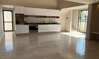 Se vende preciosa casa en Atlixco en Fraccionamiento Finca las Memorias.