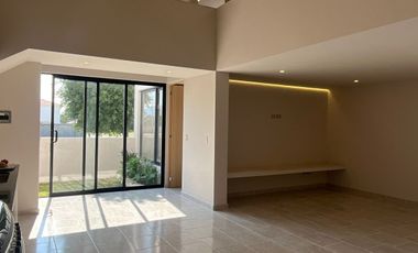 Se vende preciosa casa en Atlixco en Fraccionamiento Finca las Memorias.