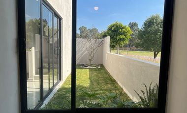 Se vende preciosa casa en Atlixco en Fraccionamiento Finca las Memorias.