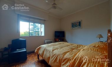 En las Barrancas, Depto. 3 Amb. Amplios con Buena Vista
