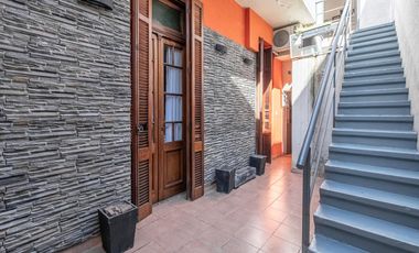 Venta PH 3 ambientes  con dependencia al frente  en Villa Urquiza.
