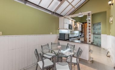 Venta PH 3 ambientes  con dependencia al frente  en Villa Urquiza.