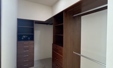 Casa en Venta o Renta en Privada Allegra. Zona Cabo Norte