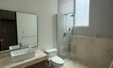 Casa en Venta o Renta en Privada Allegra. Zona Cabo Norte