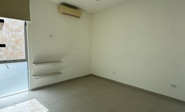 Casa en Venta o Renta en Privada Allegra. Zona Cabo Norte