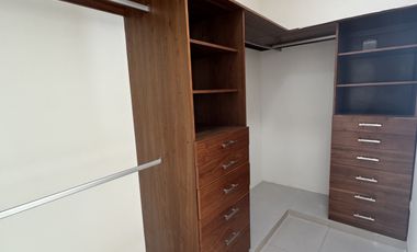 Casa en Venta o Renta en Privada Allegra. Zona Cabo Norte