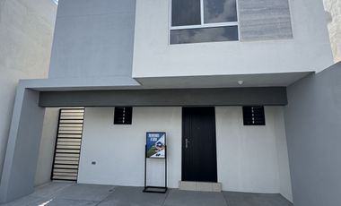 Casa Nueva en Renta equipada en privada con alberca – Zona Lincoln, García N.L.