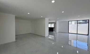 CASA EN RENTA EN LOMAS DE ANGELOPOLIS