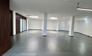 Oficina en renta a 2 cuadras av mexico