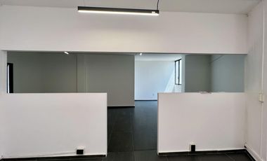 Oficina en renta a 2 cuadras av mexico