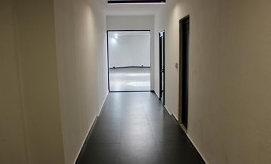 Oficina en renta a 2 cuadras av mexico