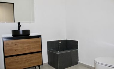 Oficina en renta a 2 cuadras av mexico