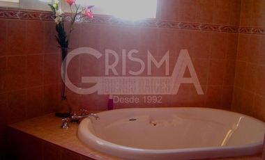 DEPARTAMENTO AMUEBLADO EN ZONA CENTRO