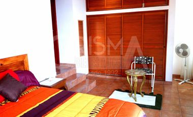 DEPARTAMENTO AMUEBLADO EN ZONA CENTRO