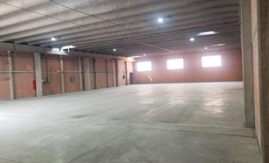 Bodega en renta de 1,800 m2 en Cuautitlán