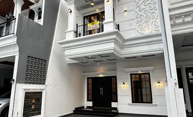 Rumah 1 Man Dalam cluster Townhouse Jagakarsa Jakarta Selatan