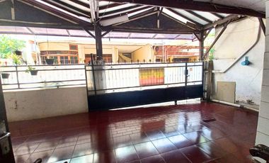 Rumah dengan 5 Kamar Tidur di Tebet Timur dekat Tebet Ecopark