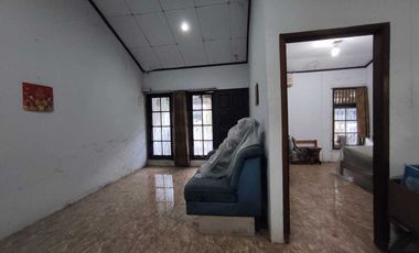 Rumah Dekat Galaxy Bekasi Jual Cepat sampai jadi