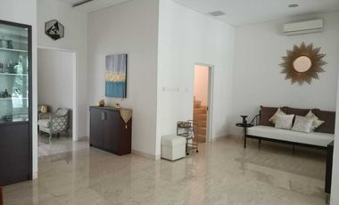 Dijual Cepat Town House Ebony pik jak-ut