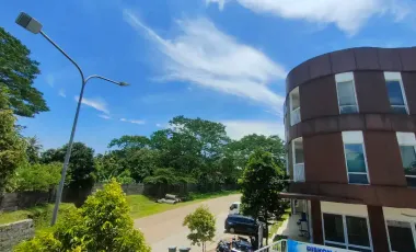 Dikontrakan RUKO DI HOOK DI SENTUL NIRWANA