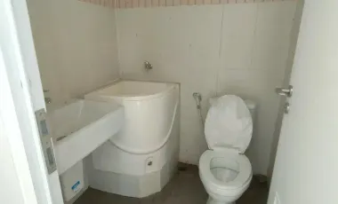 Dikontrakan RUKO DI HOOK DI SENTUL NIRWANA