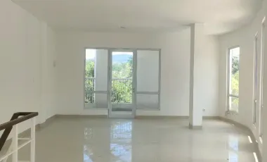 Dikontrakan RUKO DI HOOK DI SENTUL NIRWANA