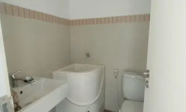 Dikontrakan RUKO DI HOOK DI SENTUL NIRWANA