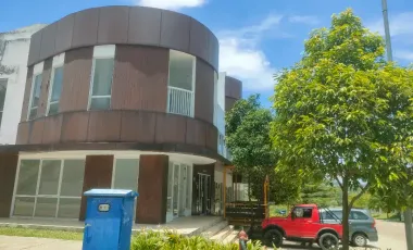 Dikontrakan RUKO DI HOOK DI SENTUL NIRWANA