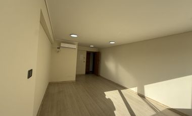 Se Arrienda Impecable Oficina 28 m2, Gran Avenida 4681