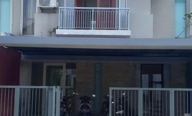 Rumah dijual di RW 01, Rungkut Menanggal, Gunung Anyar, Wadungasri, Waru, Sidoarjo, Jawa Timur