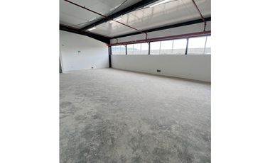 SE ALQUILA GALERA COMERCIAL | 24 DE DICIEMBRE
