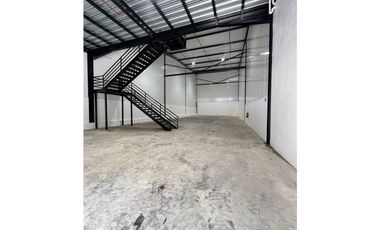 SE ALQUILA GALERA COMERCIAL | 24 DE DICIEMBRE