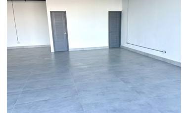 BALBOA / PH BOC / 99M / OFICINA / 2 PARKING / VISTA AL MAR / VACIO