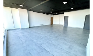 BALBOA / PH BOC / 99M / OFICINA / 2 PARKING / VISTA AL MAR / VACIO