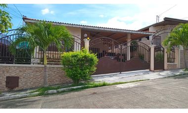 QUINTAS DE SAN ANTONIO / 300M / TERRAZA / APT INDEPENDIENTE