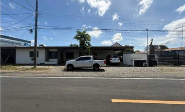 ALQUILER DE CASA COMERCIAL O RESIDENCIA EN DAVID EN EL CENTRO