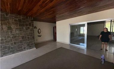 ALQUILER DE CASA COMERCIAL O RESIDENCIA EN DAVID EN EL CENTRO