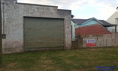 Se vende Hermoso lote  con construcción iniciada para vivienda.