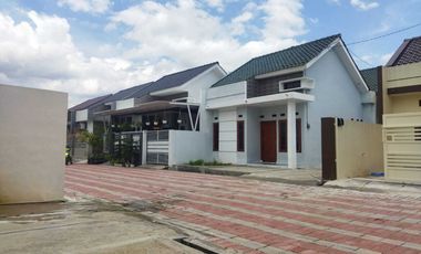 rumah dengan kwalitas baik harga all in free biaya termurah di solo