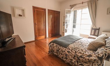 Casa en VENTA 6 amb. con Jardín - Vicente Lopéz