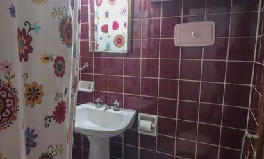 Casa en VENTA 6 amb. con Jardín - Vicente Lopéz