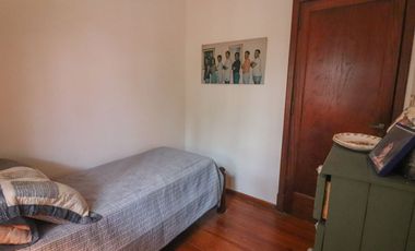 Casa en VENTA 6 amb. con Jardín - Vicente Lopéz