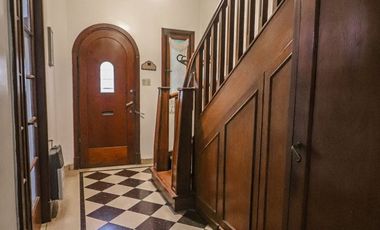 Casa en VENTA 6 amb. con Jardín - Vicente Lopéz